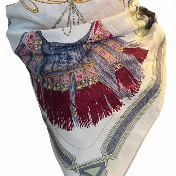 Hermes cashmere Scarf in Green and Blue - Picture 10 of 10